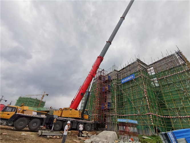 安国市吊车租赁需要注意事项