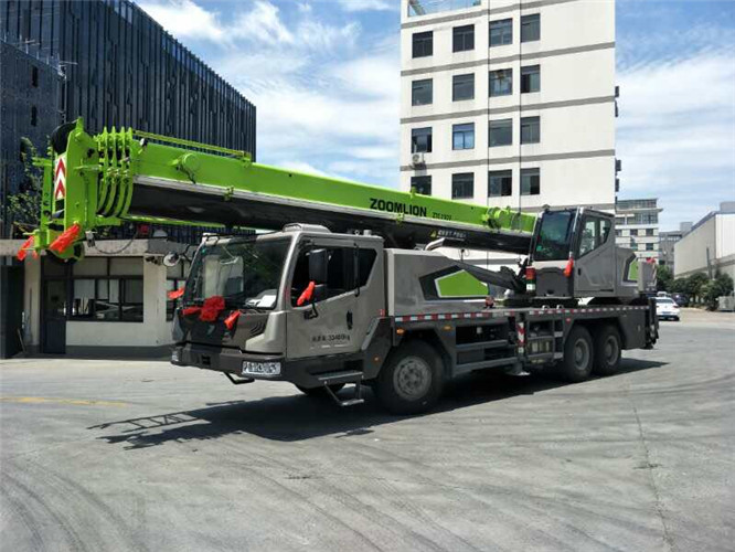 安国市跨街广告牌的高空安装注意事项